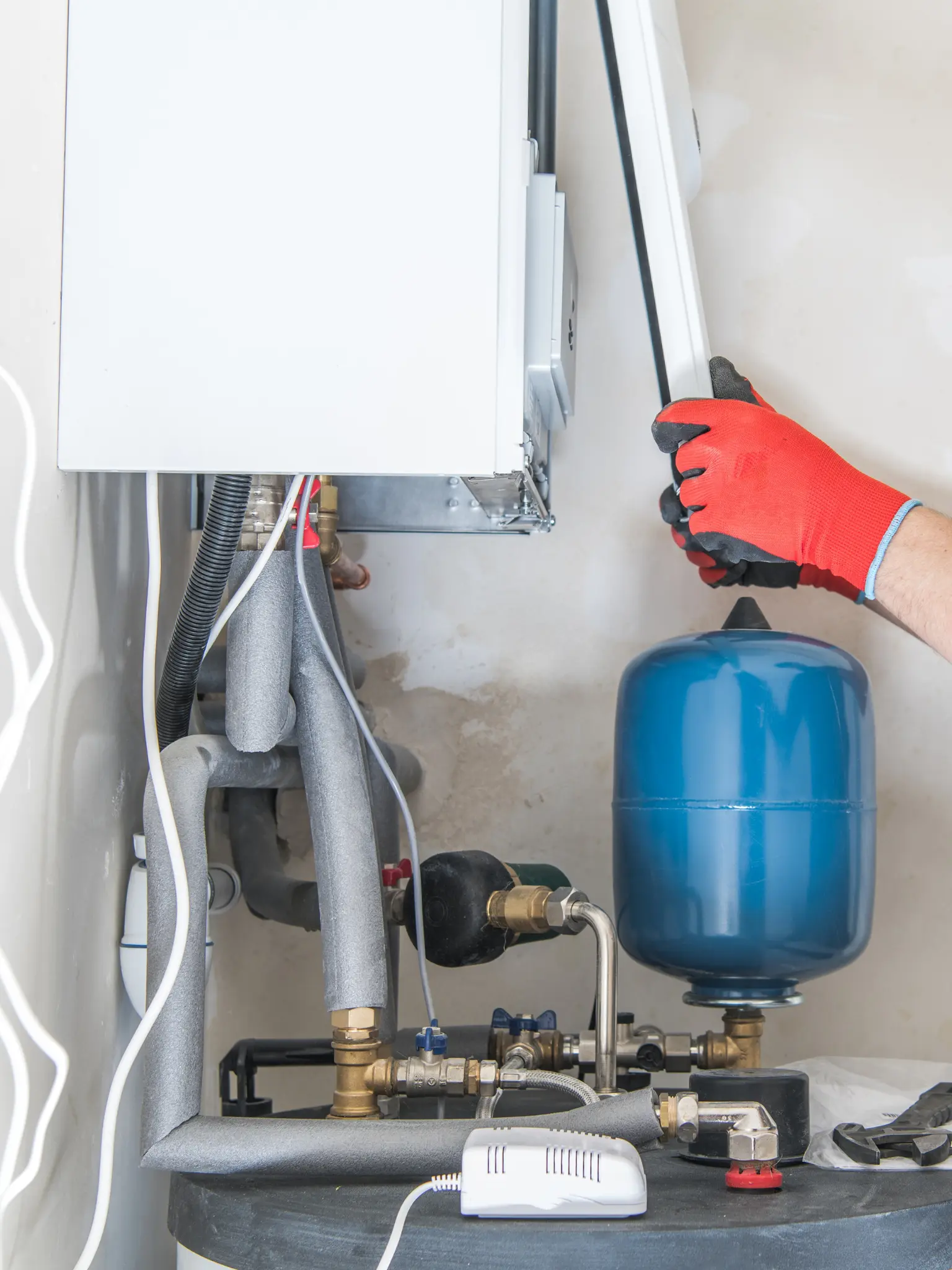 local gas engineer Hoo, ME3